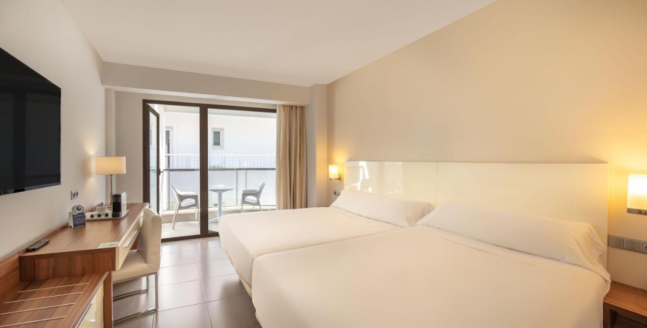Standard Triple Room Terrace,1402917155:JPEG